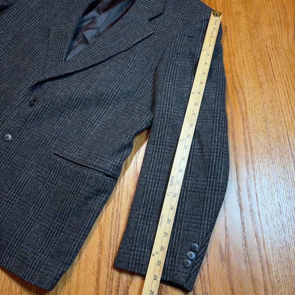 Vintage Woolrich Blazer Men's Medium Gray Plaid Jacket Wool Blend Made in USA - Picture 8 of 10